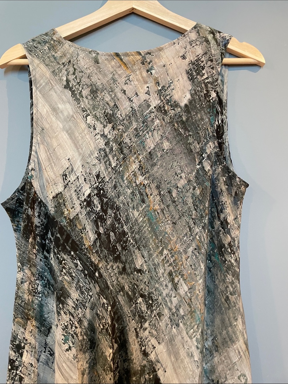 Johnny Was Arowal Silk Sleeveless Abstract Print Maxi Dress in Teal and Gray - Picture 7 of 9